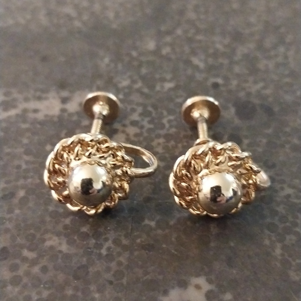 Mid Century Coro Faux Pearls Gold Tone Vintage Screwback Earrings